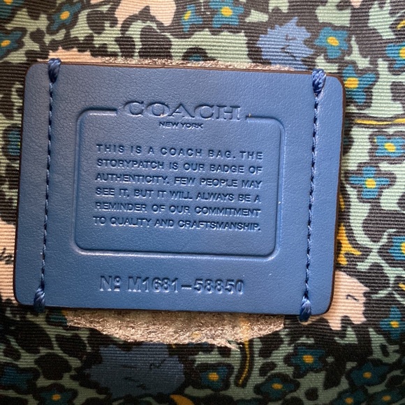 Coach Market Tote in Blue - Like New - Picture 4 of 10